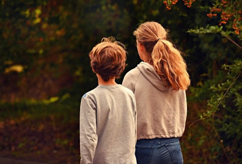 Famiglia nel bosco {{brizy_dc_image_alt entityId=