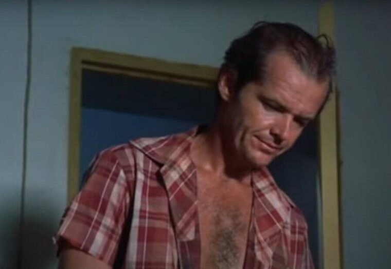 Jack Nicholson in una scena del film professione reporte