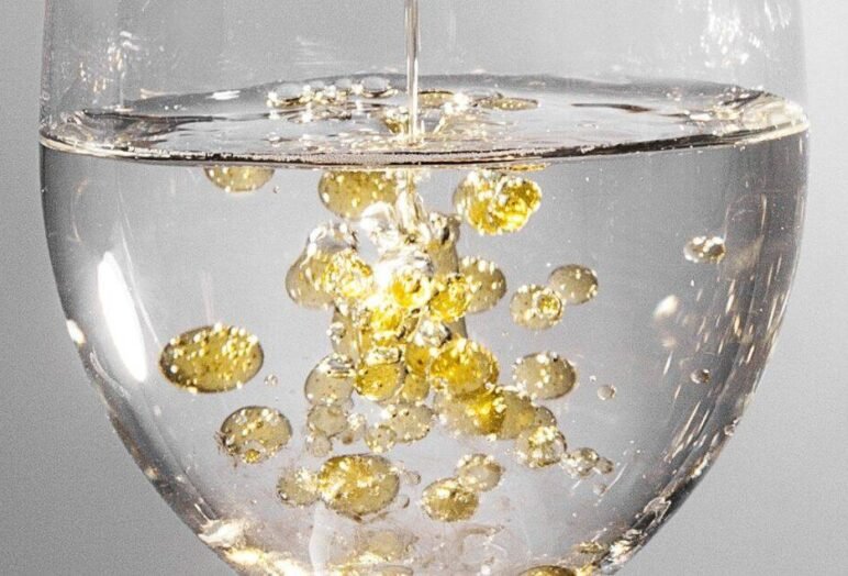 Acqua e olio