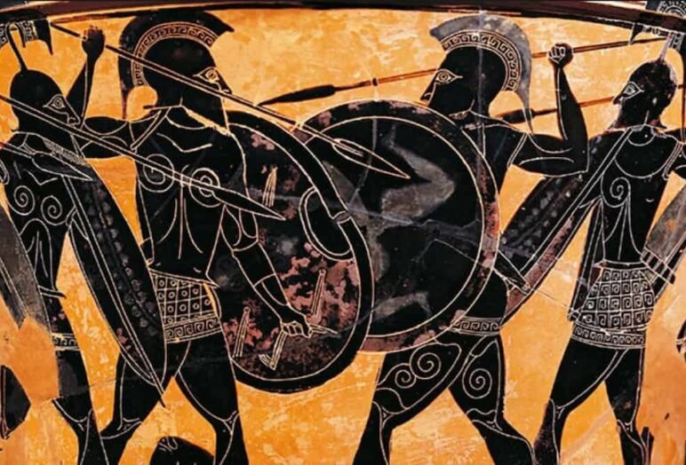 Vaso greco antico con guerrieri in battaglia