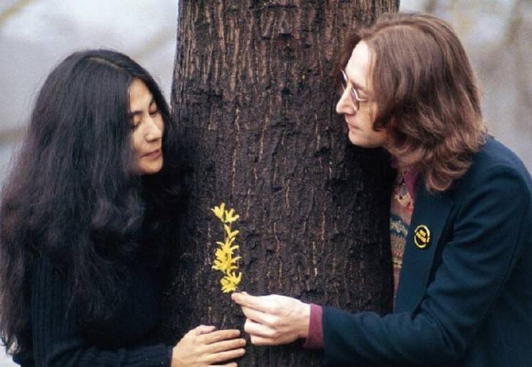 Yoko Ono, la donna che distrusse i Beatles?